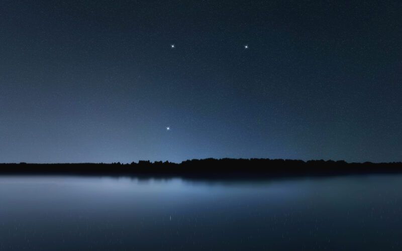Constelaciones y lluvia de estrellas cielo